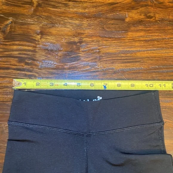 Triple Flip Crops - Picture 6 of 7